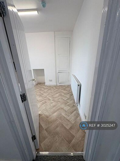 6 Bedroom Maisonette To Rent In Poulton St, Preston, PR4