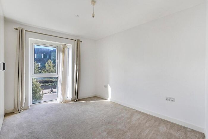 2 Bedroom Apartment To Rent In Bower House, Hendon, London, NW9