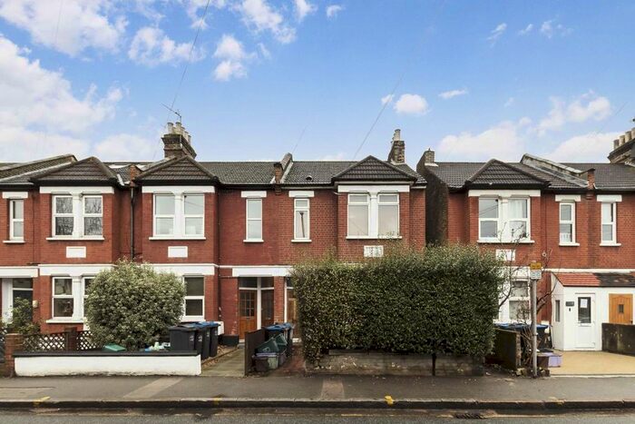 1 Bedroom Flat To Rent In Kingston Road, London, SW20