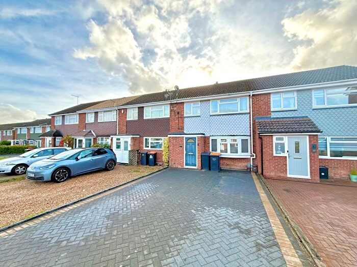 3 Bedroom Terraced House For Sale In Palma Close, Dunstable, LU6