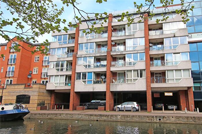1 Bedroom Flat To Rent In Kings Reach Court, Crane Wharf, Reading, Berkshire, RG1