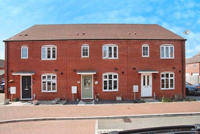 3 Bedroom Terraced House For Sale In Lysaght Gardens, Newport, NP19