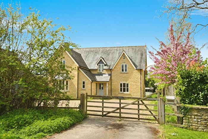 5 Bedroom Detached House For Sale In Startley, Chippenham, SN15
