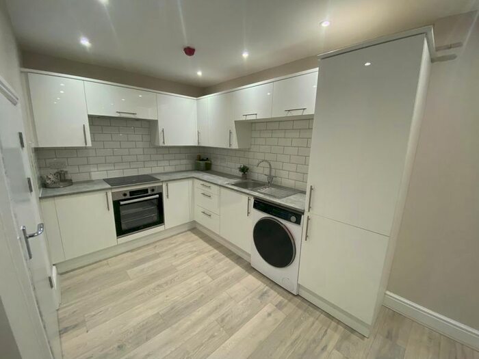 1 Bedroom Flat To Rent In Flat 5, 18-20 Albert Drive, Liverpool L9