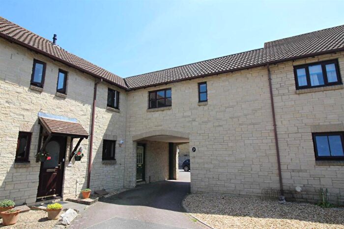 1 Bedroom Flat To Rent In Jasmine Close, Calne, SN11