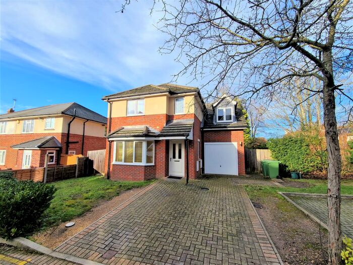 4 Bedroom Detached House To Rent In Cromwell Road, Camberley, GU15