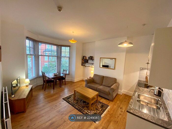 1 Bedroom Flat To Rent In Lawson Road, Colwyn Bay, LL29