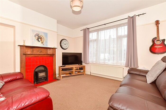 3 Bedroom Terraced House For Sale In Seabrook Road, Hythe, Kent, CT21