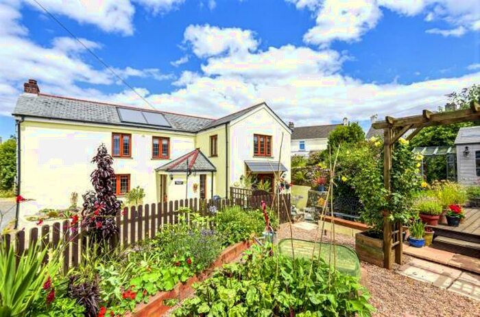 3 Bedroom Semi-Detached House For Sale In Tredinnick, Liskeard, Cornwall, PL14