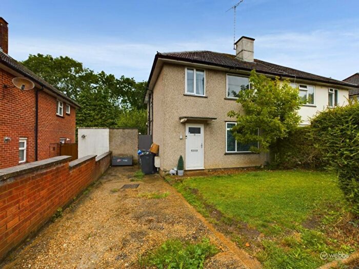 3 Bedroom Semi-Detached House To Rent In Rowdown Crescent, New Addington, Croydon, CR0