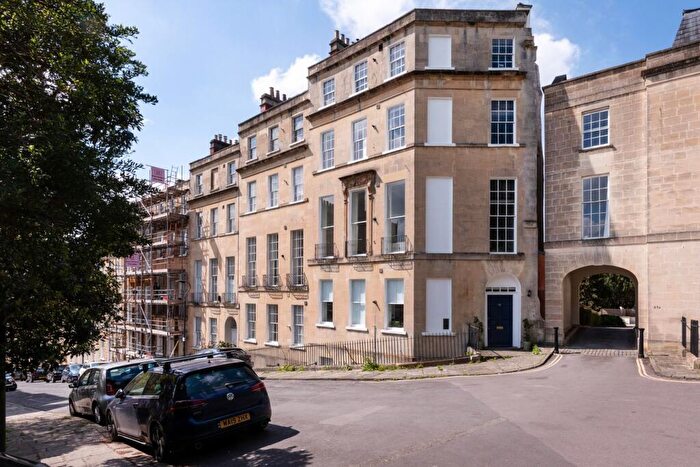 2 Bedroom Apartment For Sale In Park Street, Bath, BA1