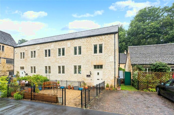 3 Bedroom End Of Terrace House For Sale In Longfords Mill, Minchinhampton, Stroud, Gloucestershire, GL6