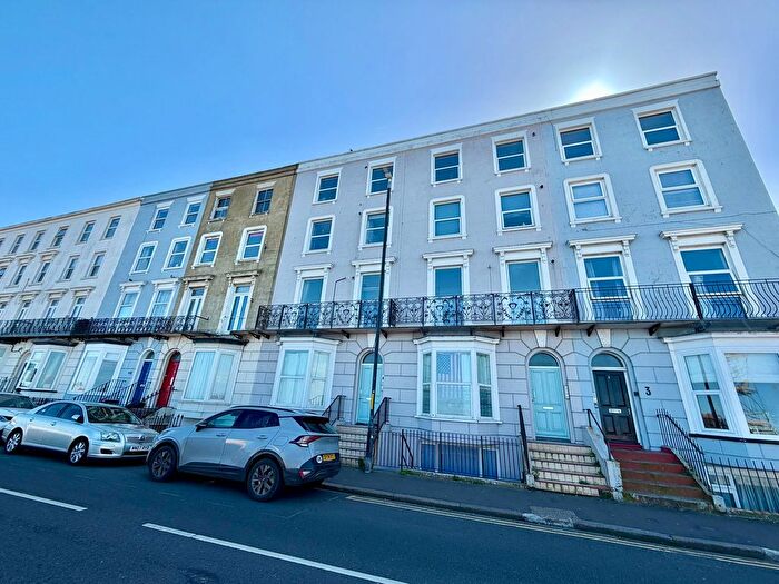 1 Bedroom Flat To Rent In Ethelbert Terrace, Margate, CT9