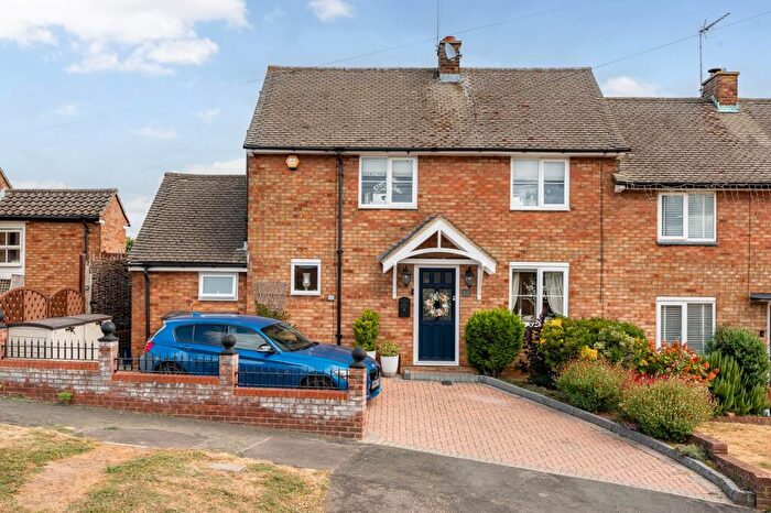 3 Bedroom Semi-Detached House For Sale In Trotters Gap, Stanstead Abbotts, SG12