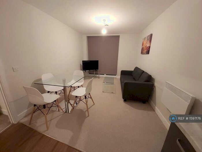 1 Bedroom Flat To Rent In Bridgewater Point, Salford, M5