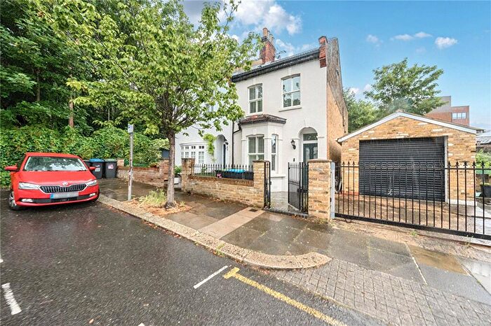 3 Bedroom Semi Detached House For Sale In Shirley Road, Enfield, EN2