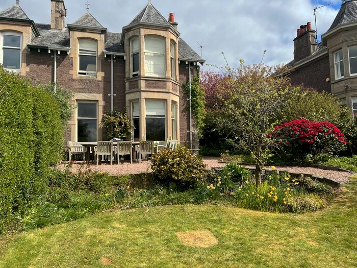 4 Bedroom Semi-Detached House To Rent In Drummond Terrace, Crieff, PH7