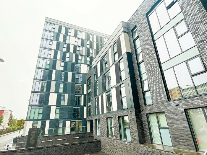 3 Bedroom Apartment To Rent In Nd Floor, Block F, Downtown, Woden Street, Manchester, M5