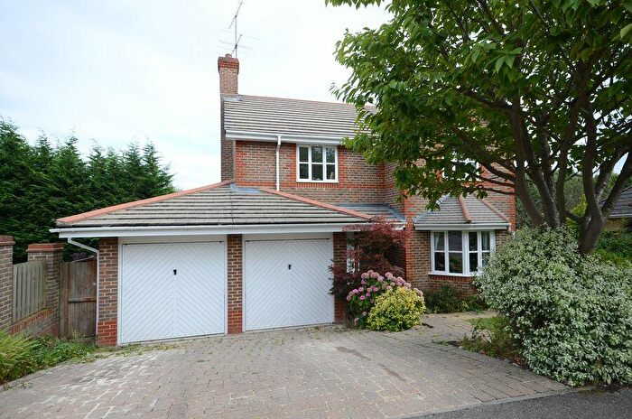 4 Bedroom Detached House To Rent In Wilsford Close, Lower Earley, RG6
