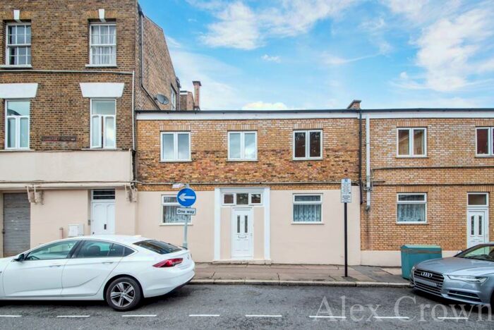 1 Bedroom Flat To Rent In High Road, Tottenham, N17