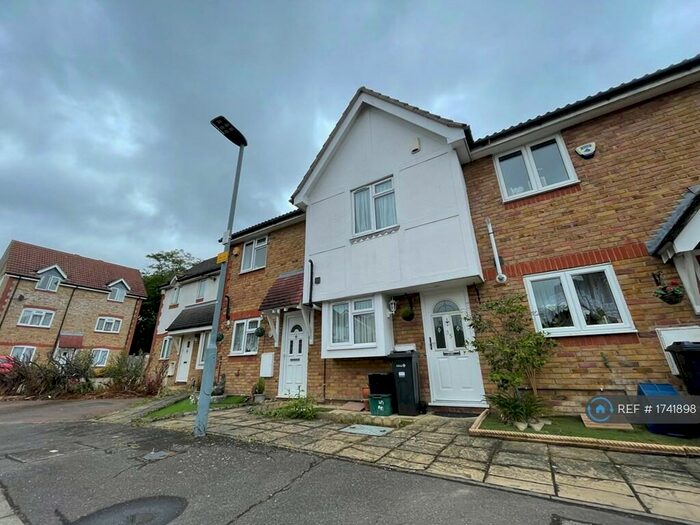 2 Bedroom Terraced House To Rent In Bexley Gardens, Chadwell Heath, Romford, RM6