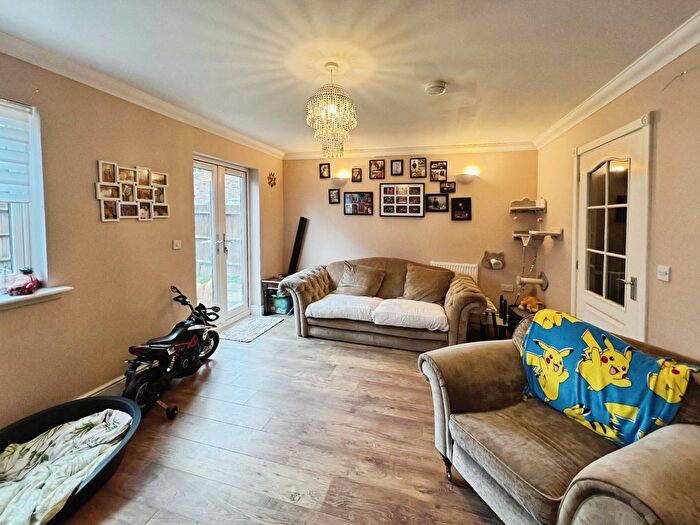 3 Bedroom End Of Terrace House For Sale In The Croft, Christchurch, PE14