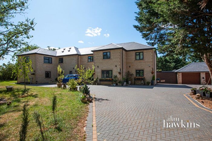 5 Bedroom Detached House To Rent In The Street, Brinkworth, SN15