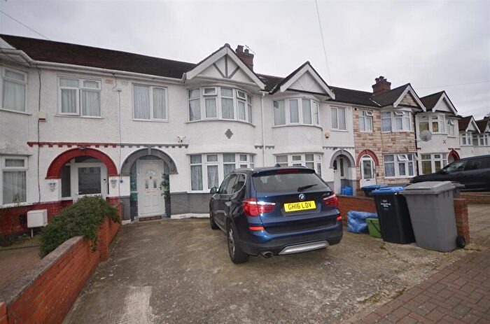 4 Bedroom House To Rent In Church Drive, Kingsbury, NW9