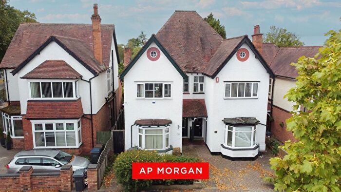 4 Bedroom Semi Detached House For Sale In Southam Road, Birmingham, West Midlands, B28