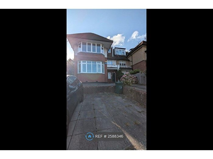 1 Bedroom Flat To Rent In Finchley Road, London, NW11