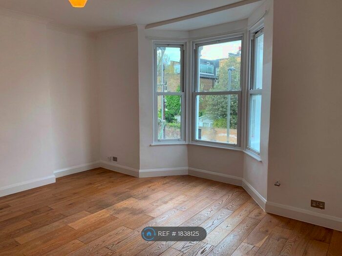 1 Bedroom Flat To Rent In Stormont Road, London, SW11