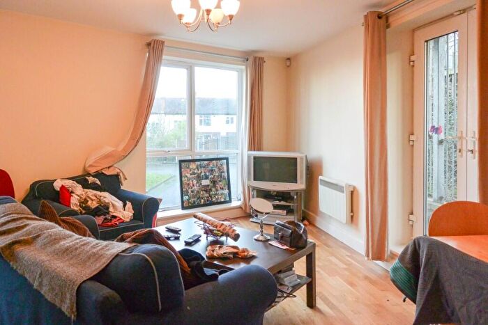 2 Bedroom Apartment To Rent In New Moon Apartments, Shire Oak Road, Leeds, West Yorkshire, LS6