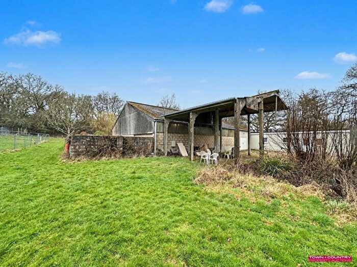 1 Bedroom Barn Conversion For Sale In Lions Hill Way, Ashley Heath, Ringwood, BH24