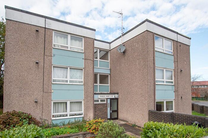 1 Bedroom Flat For Sale In Purbeck Court, Guildford, GU2