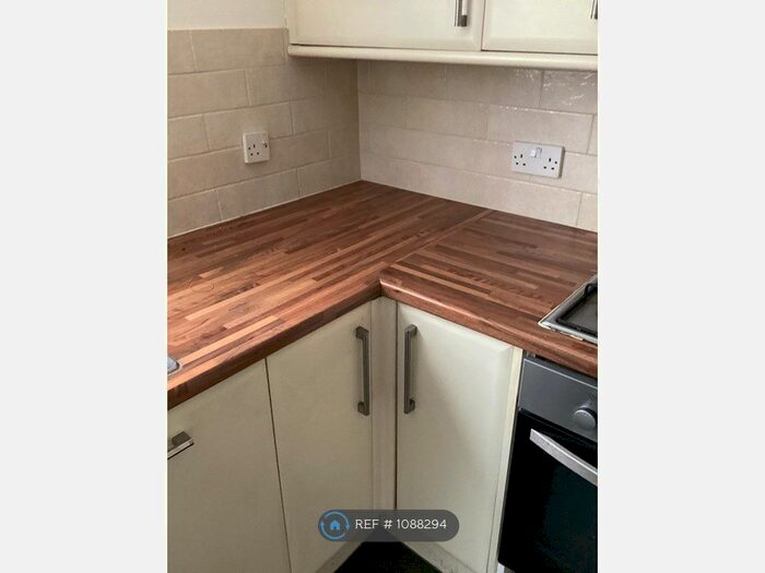 3 Bedroom Semi-Detached House To Rent In Holburne Road, London, SE3