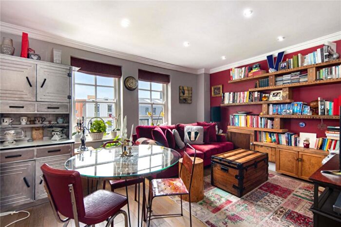 2 Bedroom Flat For Sale In Whitechapel Road, London, E1