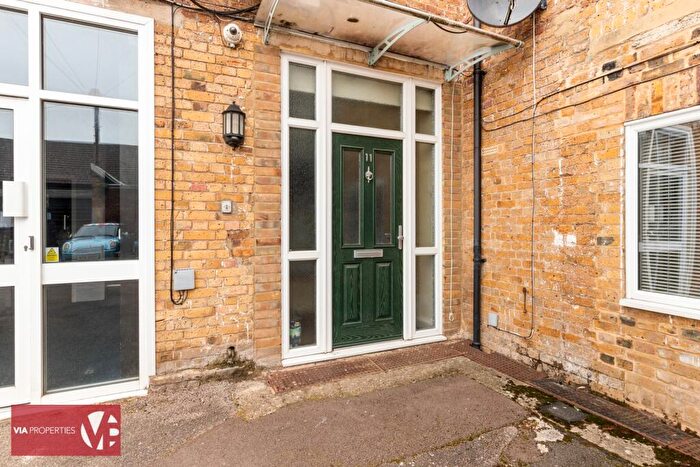 1 Bedroom Apartment To Rent In Brewery Road, Hoddesdon, EN11