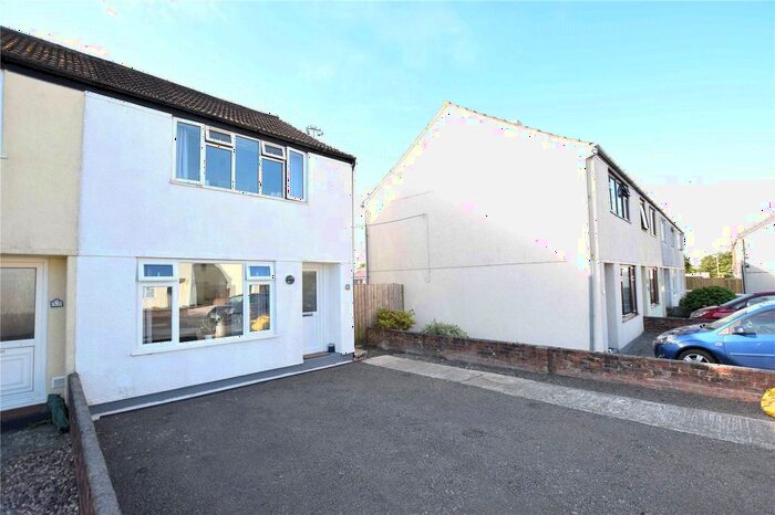 2 Bedroom End Of Terrace House To Rent In Stanhope Close, Holsworthy, EX22