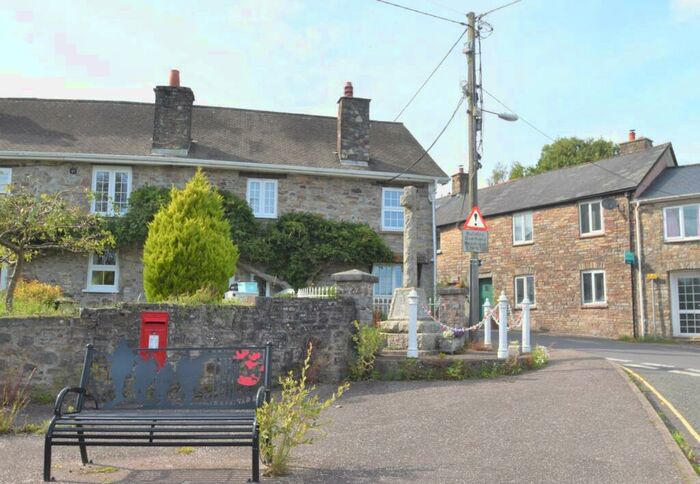 2 Bedroom Semi-Detached House To Rent In High Street, Bampton, Tiverton, Devon, EX16