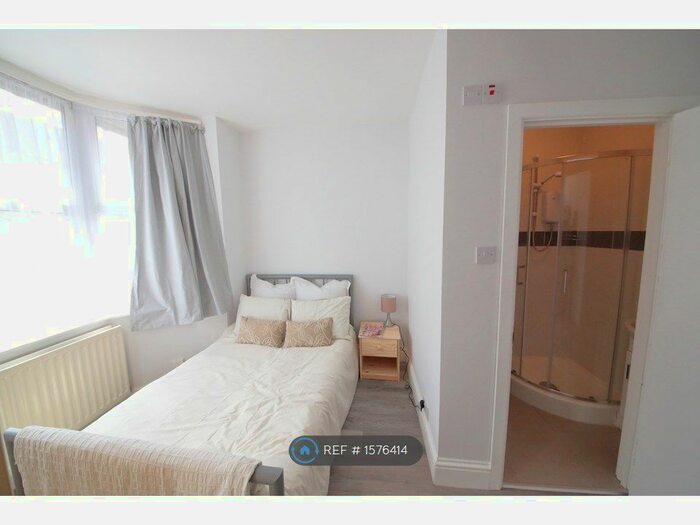 4 Bedroom Terraced House To Rent In Hightown Road, Luton, LU2