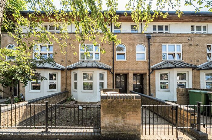 4 Bedroom Terraced House For Sale In Durham Road, London, E12