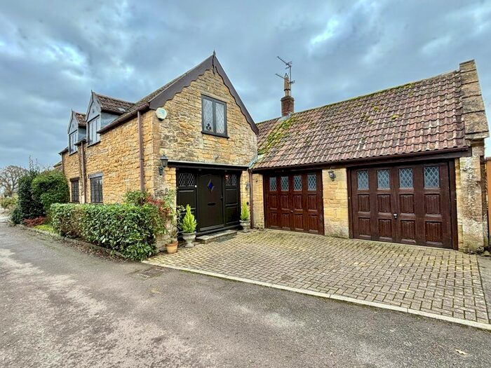 3 Bedroom Semi-Detached House For Sale In Ash Croft, Ash, Martock, Somerset, TA12