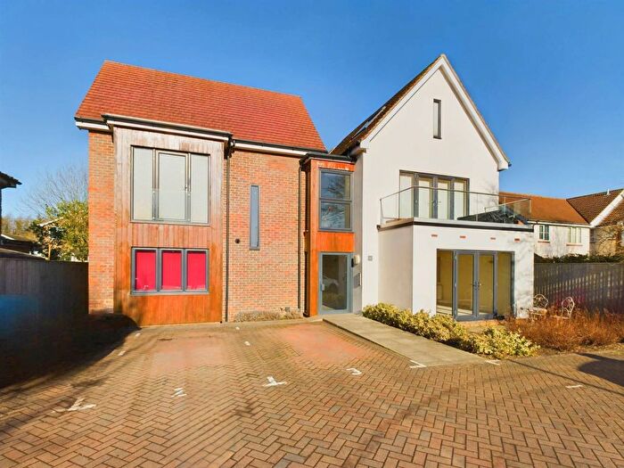 1 Bedroom Flat For Sale In Odyssey, Thame Road, HP17