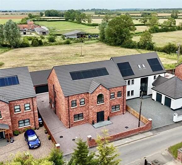 6 Bedroom Detached House For Sale In North End Lane, South Kelsey, Market Rasen, Lincolnshire, LN7