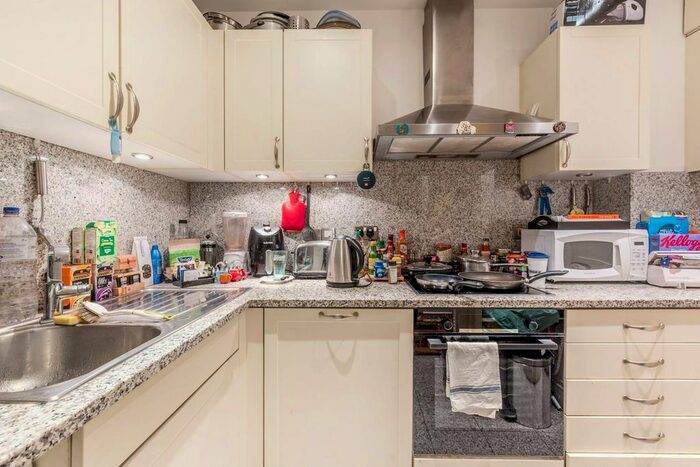 1 Bedroom Flat To Rent In Marsham Street, Westminster, London, SW1P