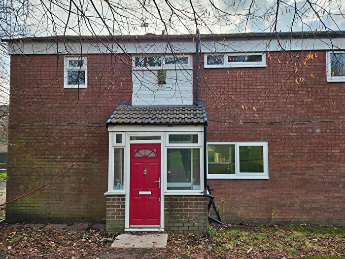 3 Bedroom End Of Terrace House To Rent In Heywood Park View, Bolton, BL3