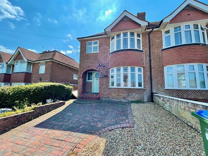 3 Bedroom Semi-Detached House For Sale In Brighton Road, Newhaven, BN9