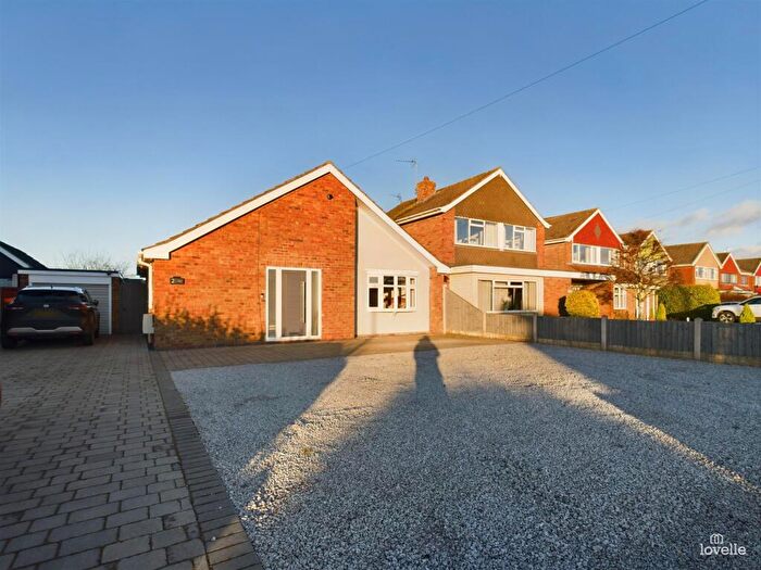 2 Bedroom Bungalow For Sale In Norfolk Avenue, Burton Upon Stather, DN15