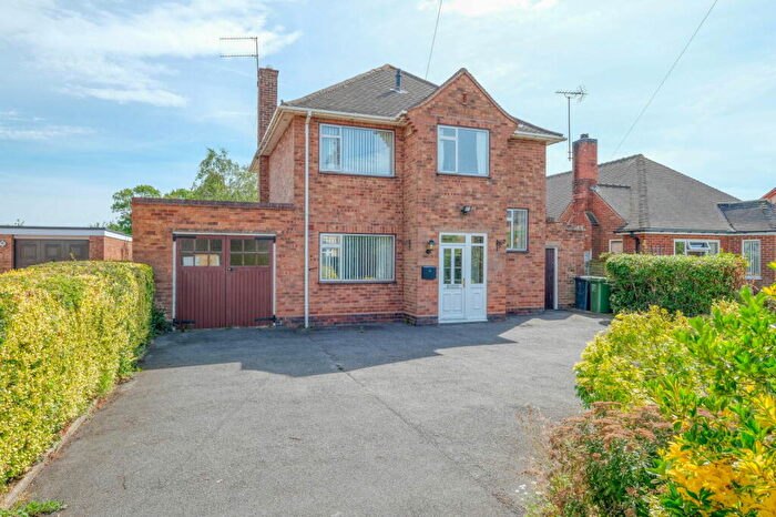 3 Bedroom Detached House For Sale In Evesham Road, Astwood Bank, Redditch, B96