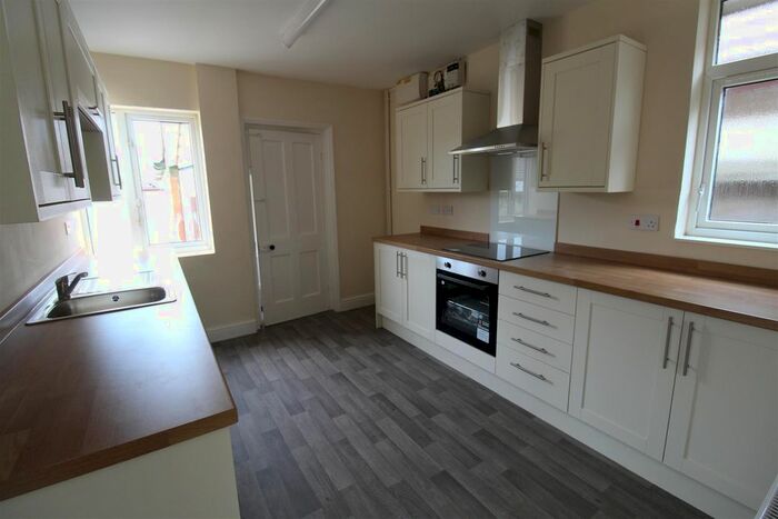 2 Bedroom Bungalow To Rent In Hawton Lane, New Balderton, Newark, NG24